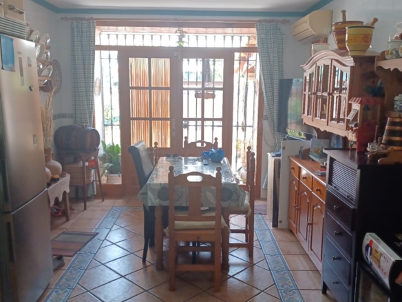 Chalet adosado en venta en Santa Teresa