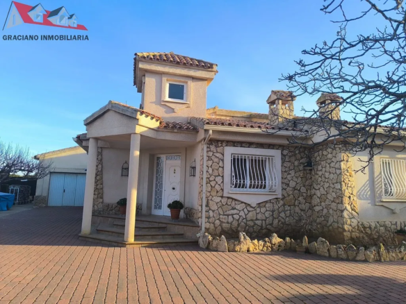 Casa o chalet independiente en venta en Barrios periféricos – Pedanías