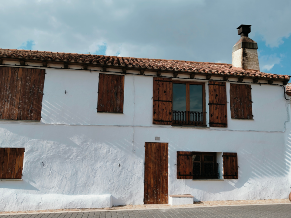 Se vende casa-cueva en la parte alta de Chinchilla,