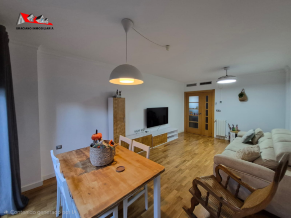 GRACIANO INMOBILIARIA vende chalet en medicina, Albacete. Ubicada en una travesía cruzada con Av. José María Sánchez Ibáñez.