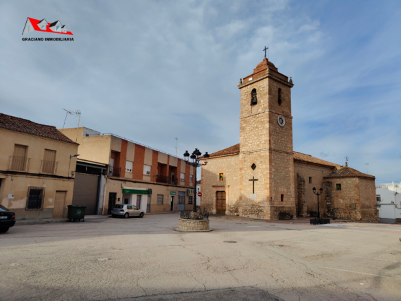 GRACIANO INMOBILIARIA vende piso en Casas de Juan Núñez.