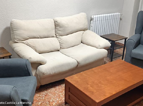GRACIANO INMOBILIARIA alquila piso entre el parque Abelardo Sánchez y calle Rosario.