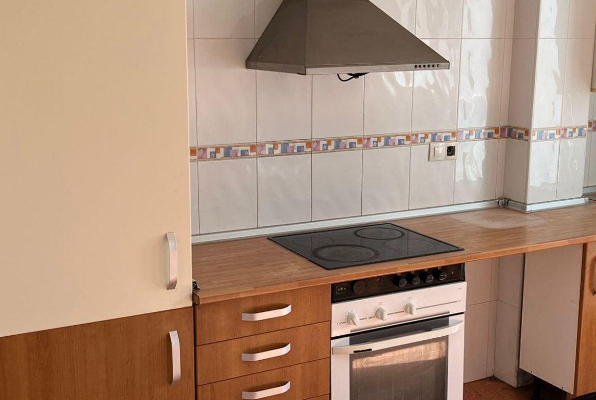 Chalet adosado en venta Mahora, a escasos metros de la piscina municipal del pueblo