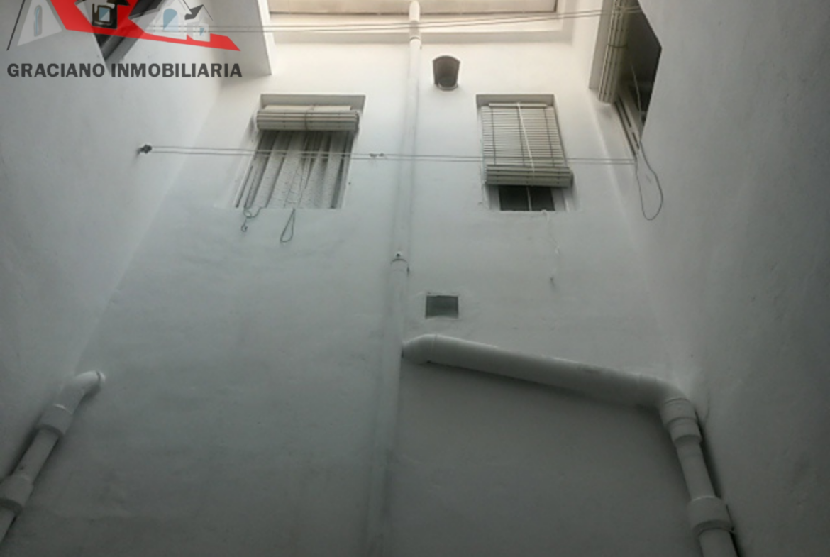 Se vende fantástica casa pareada en pleno centro de Albacete.