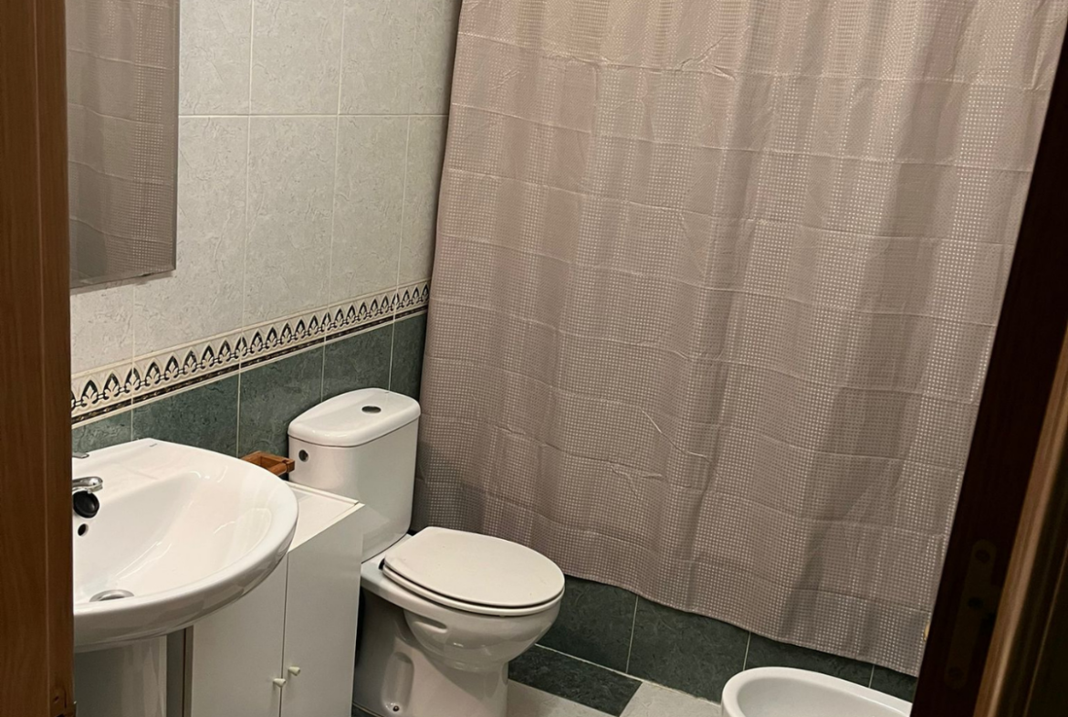 Chalet adosado en venta Mahora, a escasos metros de la piscina municipal del pueblo