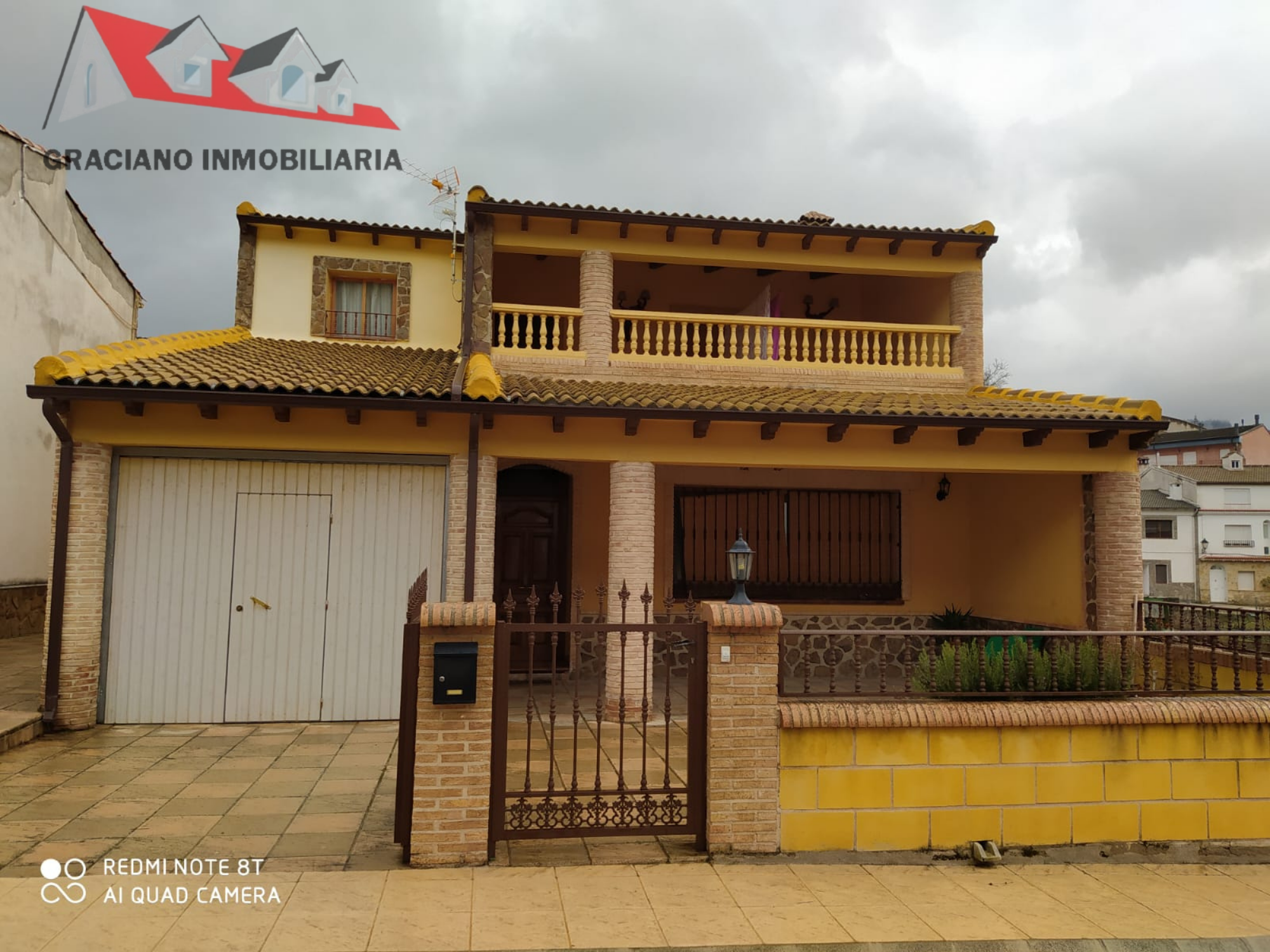 Se vende hermoso chalet en el pueblo de Villaverde de Guadalimar junto a la senda encantada de sierra del tejo.