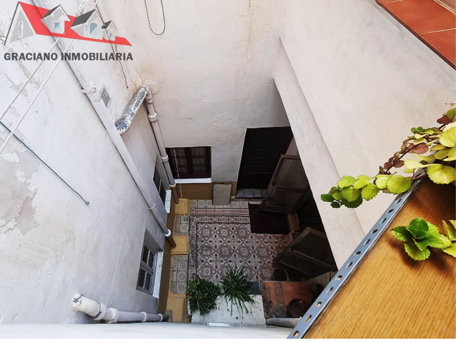 14 Se vende fantástica casa pareada en pleno centro de Albacete.
