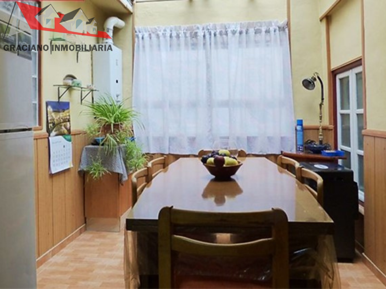 16 Se vende fantástica casa pareada en pleno centro de Albacete.