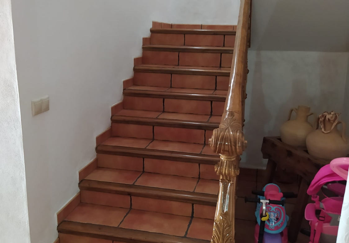 Se vende hermoso chalet en el pueblo de Villaverde de Guadalimar junto a la senda encantada de sierra del tejo.