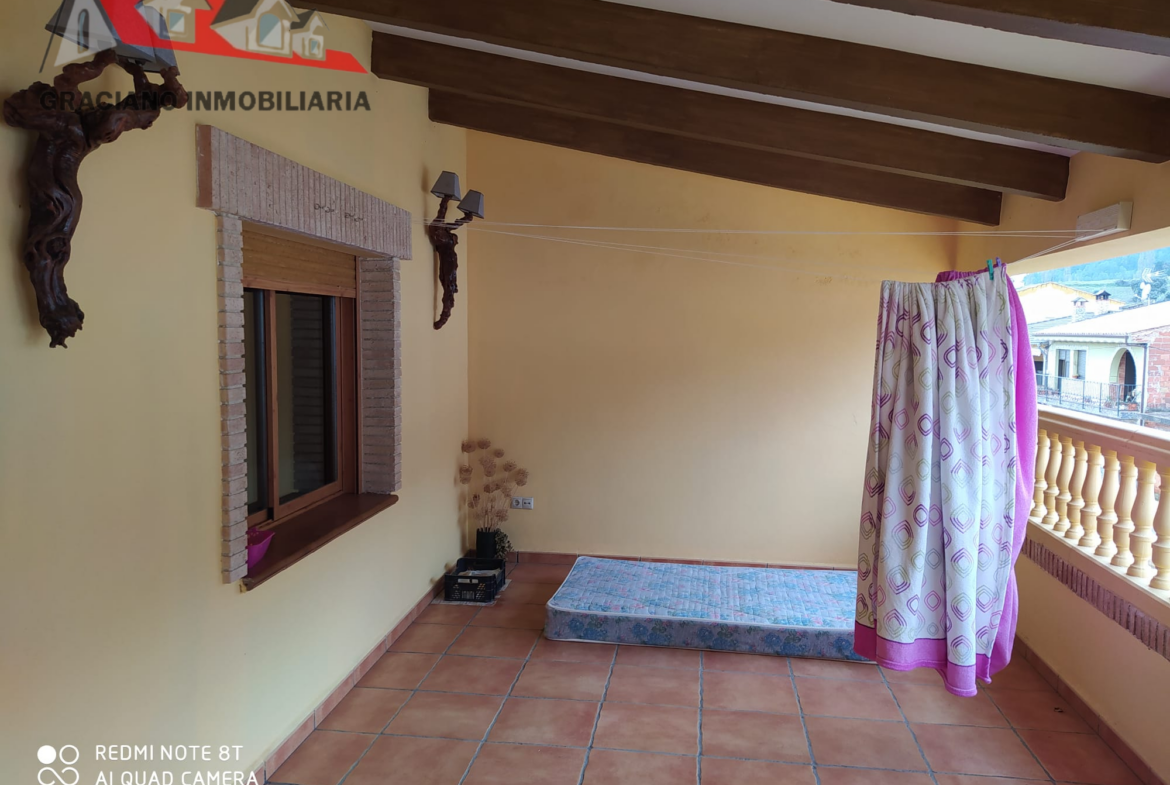 Se vende hermoso chalet en el pueblo de Villaverde de Guadalimar junto a la senda encantada de sierra del tejo.