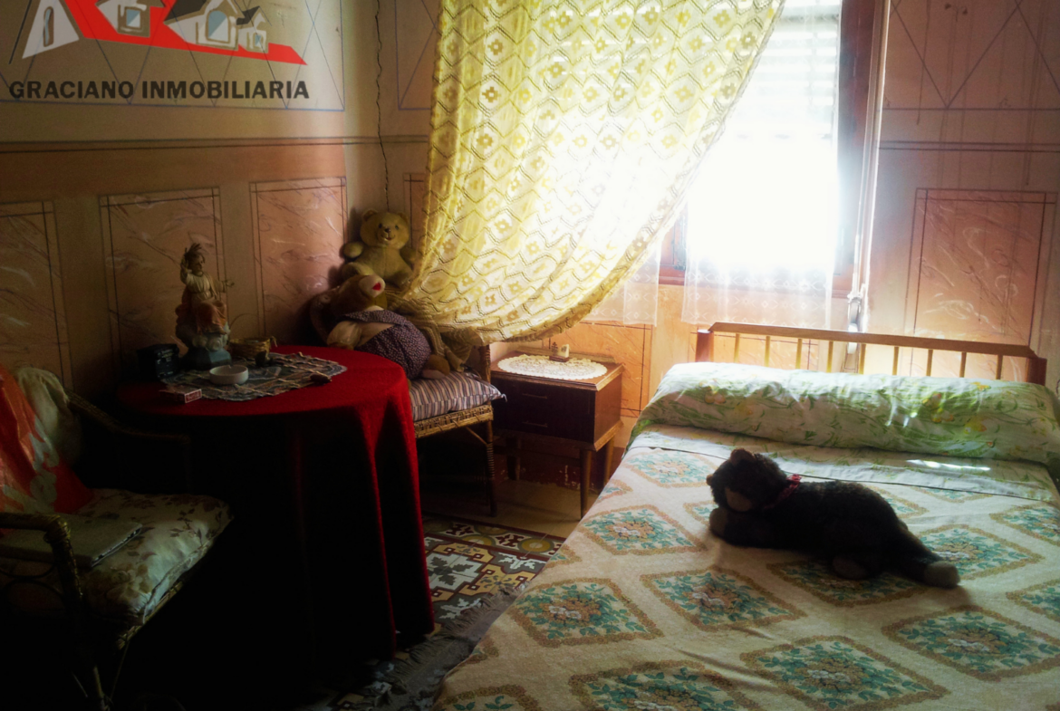 Se vende fantástica casa pareada en pleno centro de Albacete.