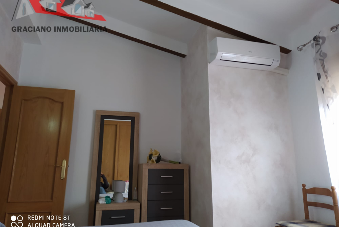 Se vende hermoso chalet en el pueblo de Villaverde de Guadalimar junto a la senda encantada de sierra del tejo.