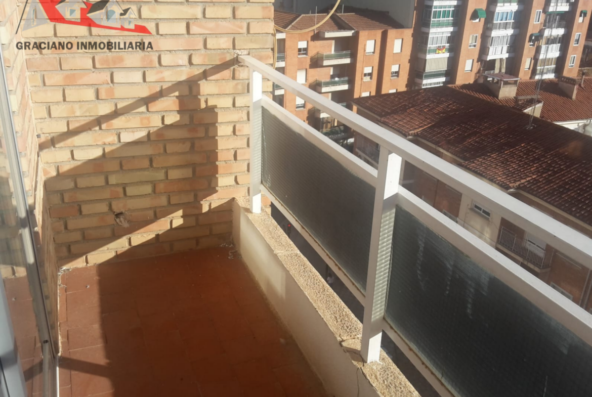 Piso en alquiler junto a la Clínica del Rosario