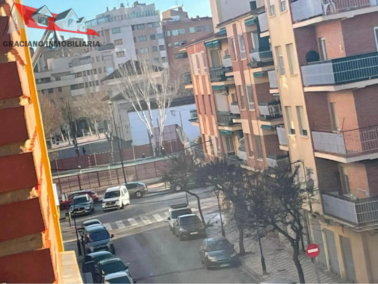 Piso en venta o alquiler con opción a compra acogedor y amplísimo piso en la demandada zona de El Pilar