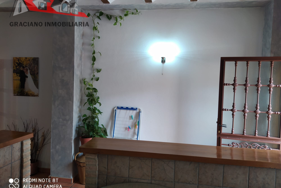 Se vende hermoso chalet en el pueblo de Villaverde de Guadalimar junto a la senda encantada de sierra del tejo.