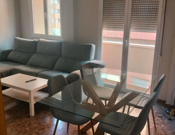 Se vende piso en Avenida los Toreros