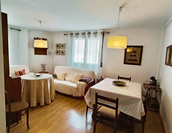 Se vende piso seminuevo con muy poco uso en Yeste.