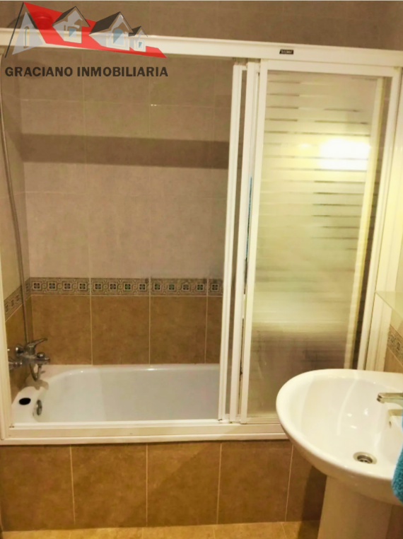 Se vende piso en Avenida los Toreros
