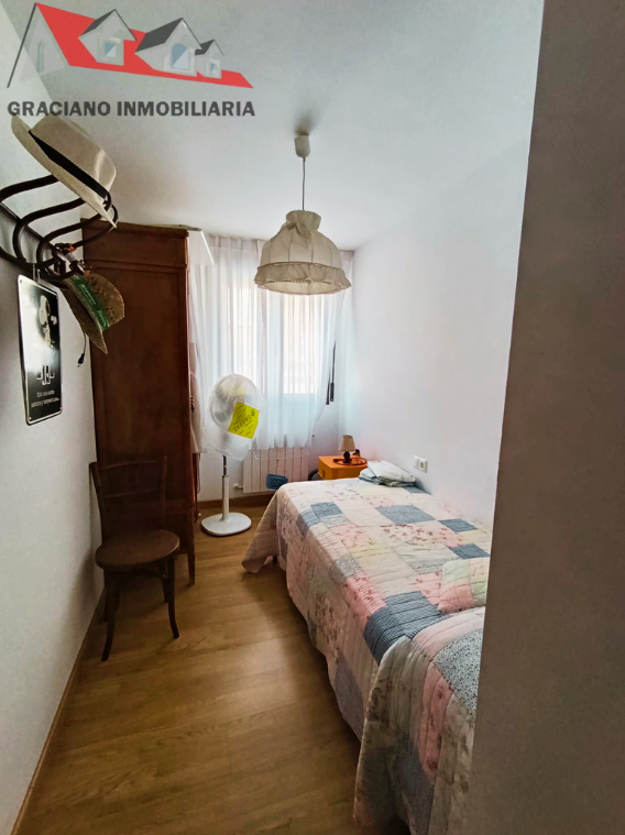 Se vende piso seminuevo con muy poco uso en Yeste.