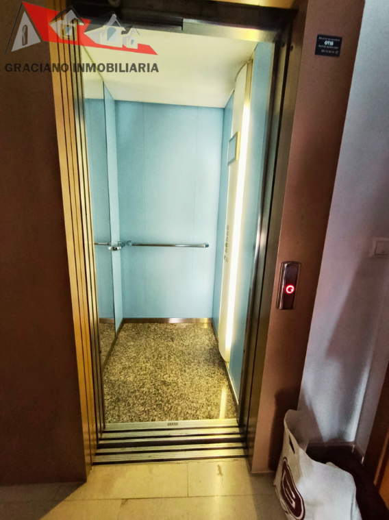 Se vende piso seminuevo con muy poco uso en Yeste.