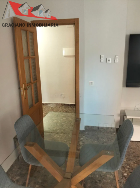 Se vende piso en Avenida los Toreros