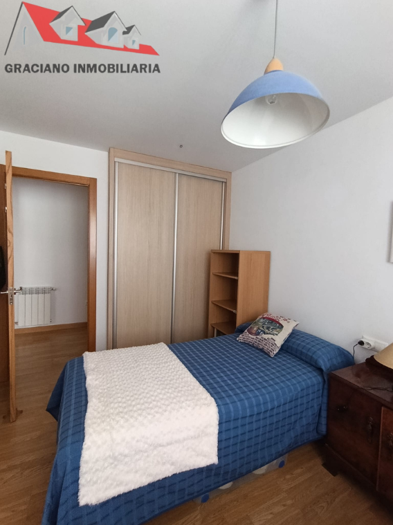 Se vende piso seminuevo con muy poco uso en Yeste.