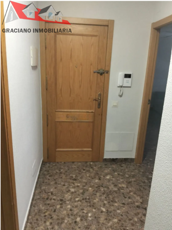 Se vende piso en Avenida los Toreros