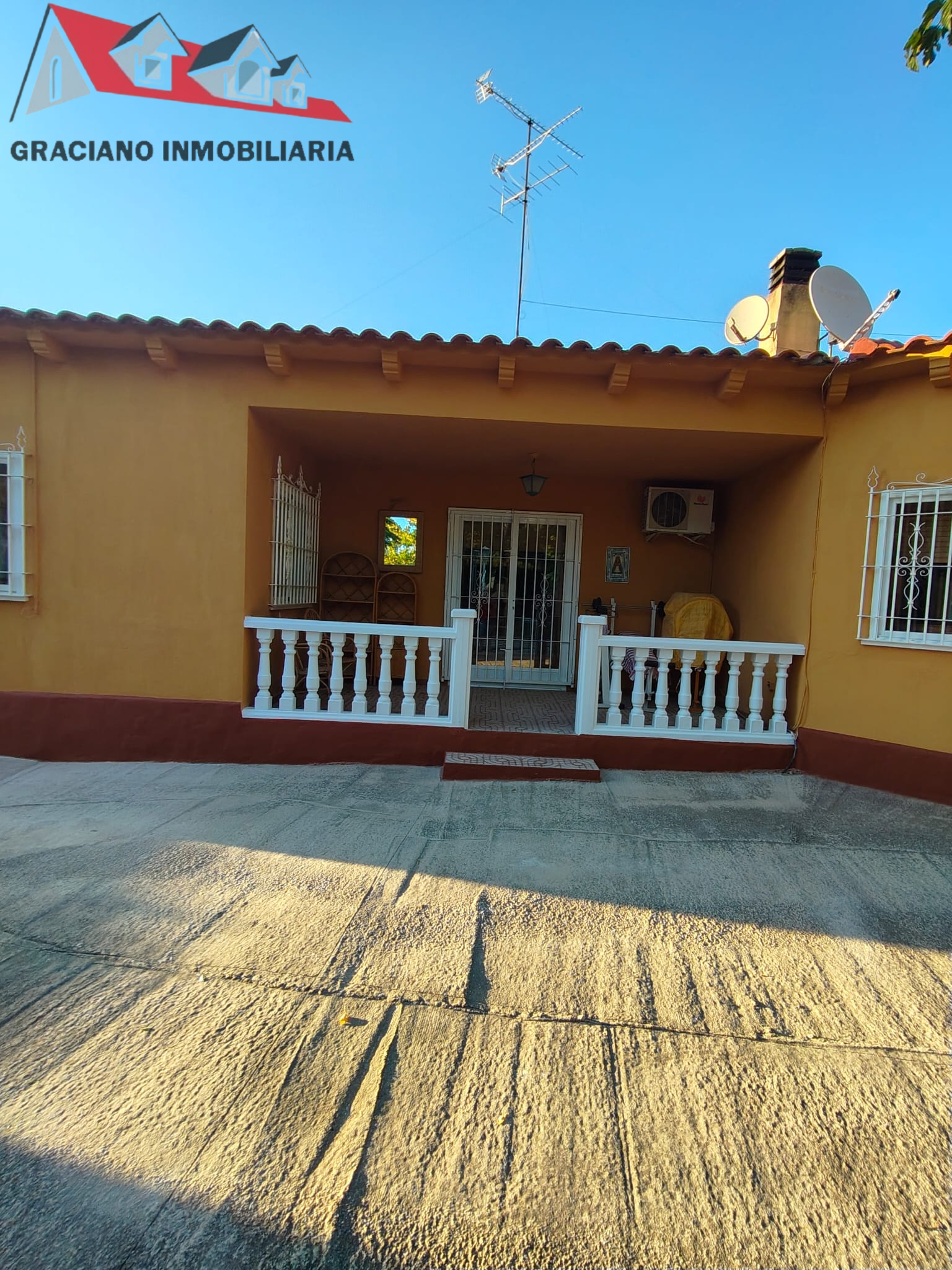 1 Se vende chalet en Carretera de Jaén