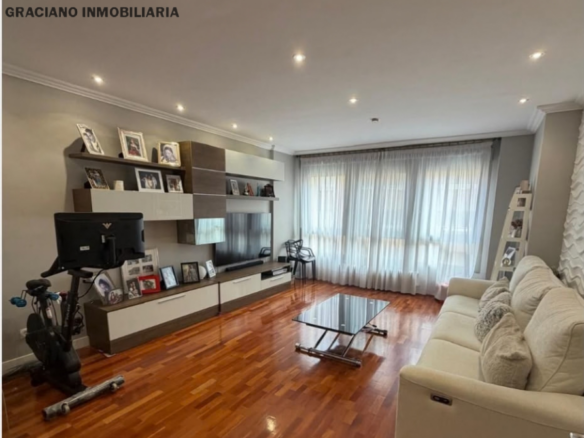 Se vende piso en calle Iris zona industria