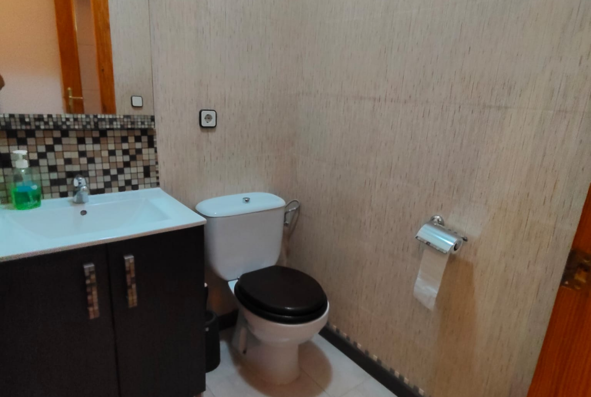 Se vende chalet en Carretera de Jaén