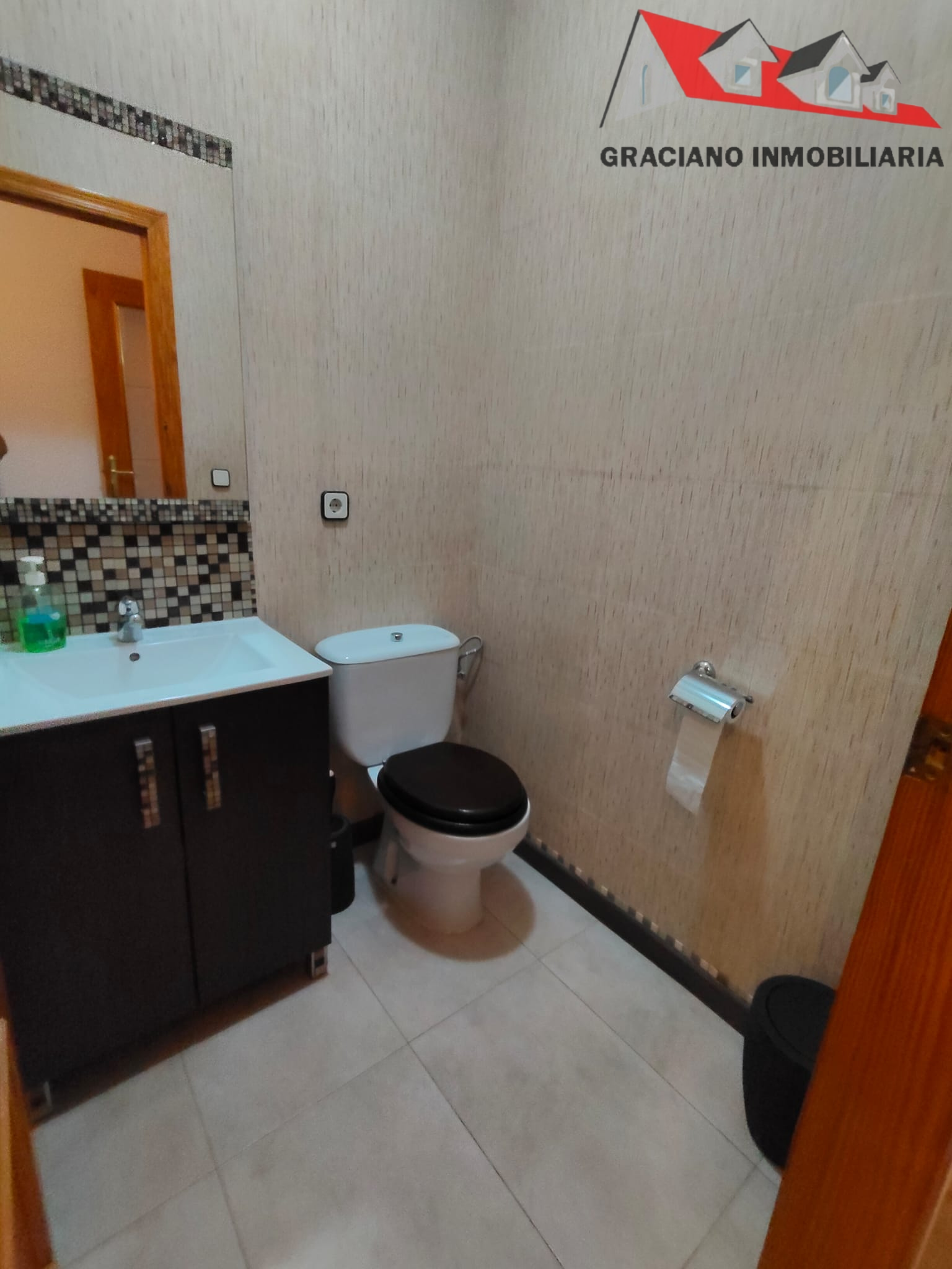10 Se vende chalet en Carretera de Jaén