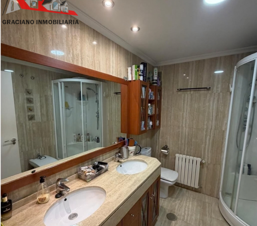 Se vende piso en calle Iris zona industria