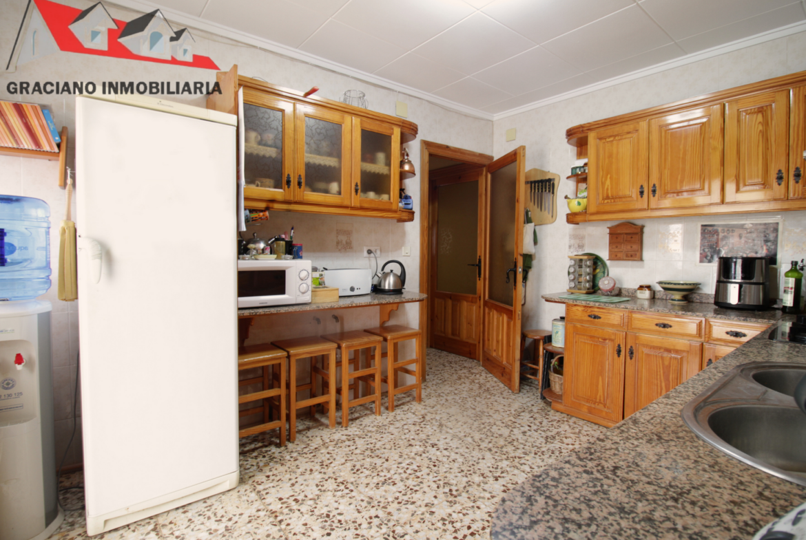 Se vende parcela en Urbanización las Viñas