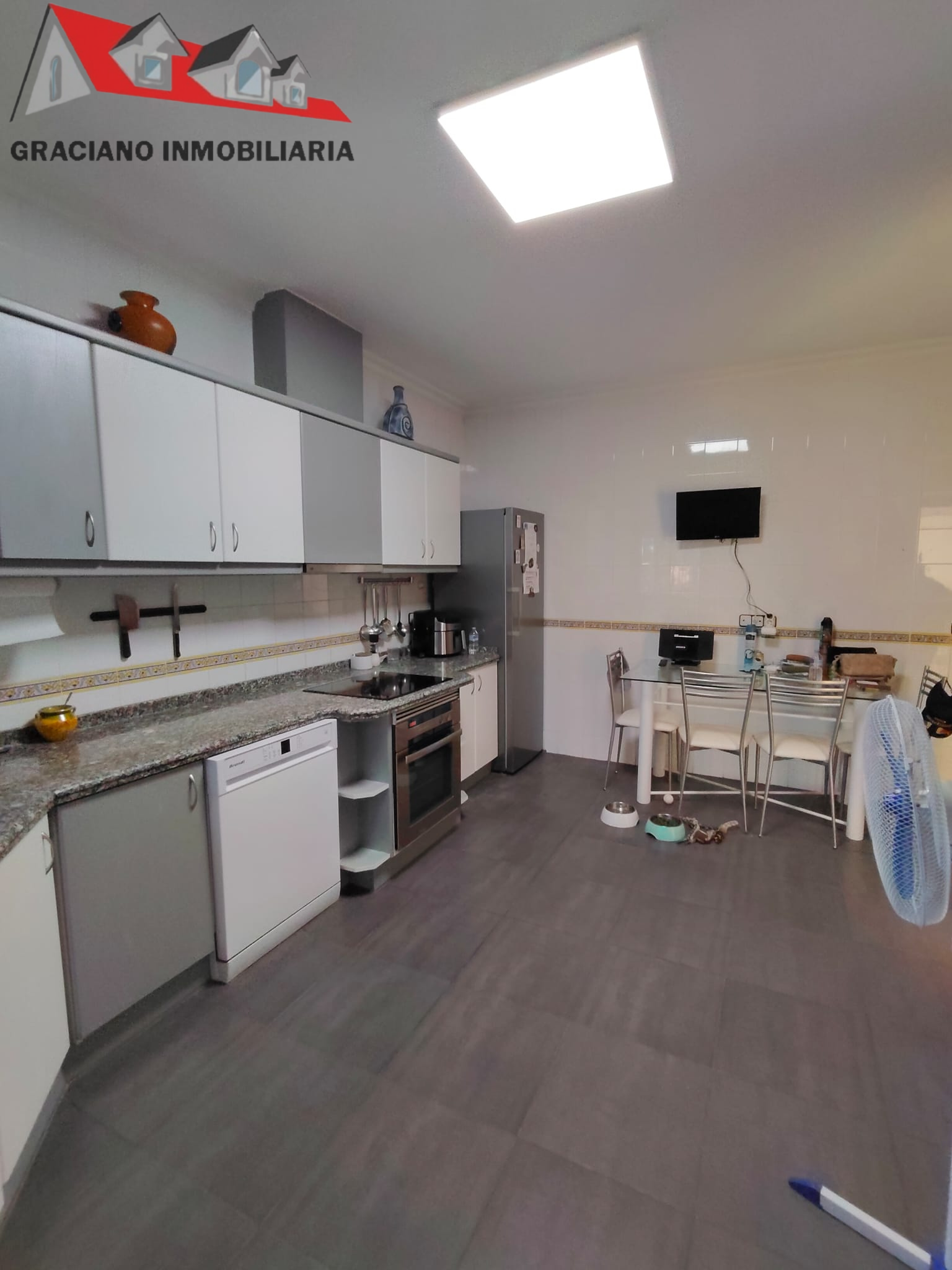 13 Se vende chalet en Carretera de Jaén