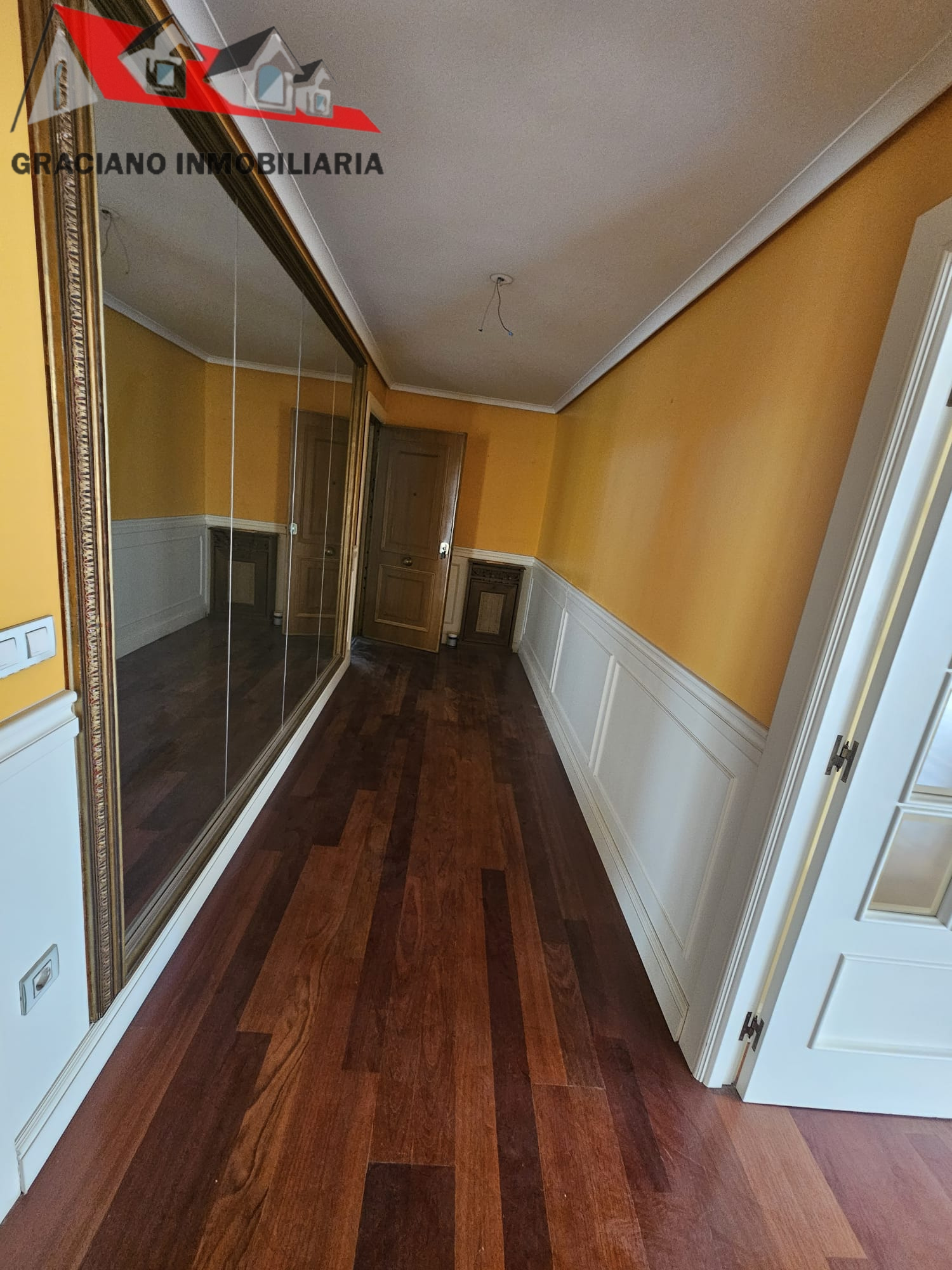 13 Se vende piso en el Altozano