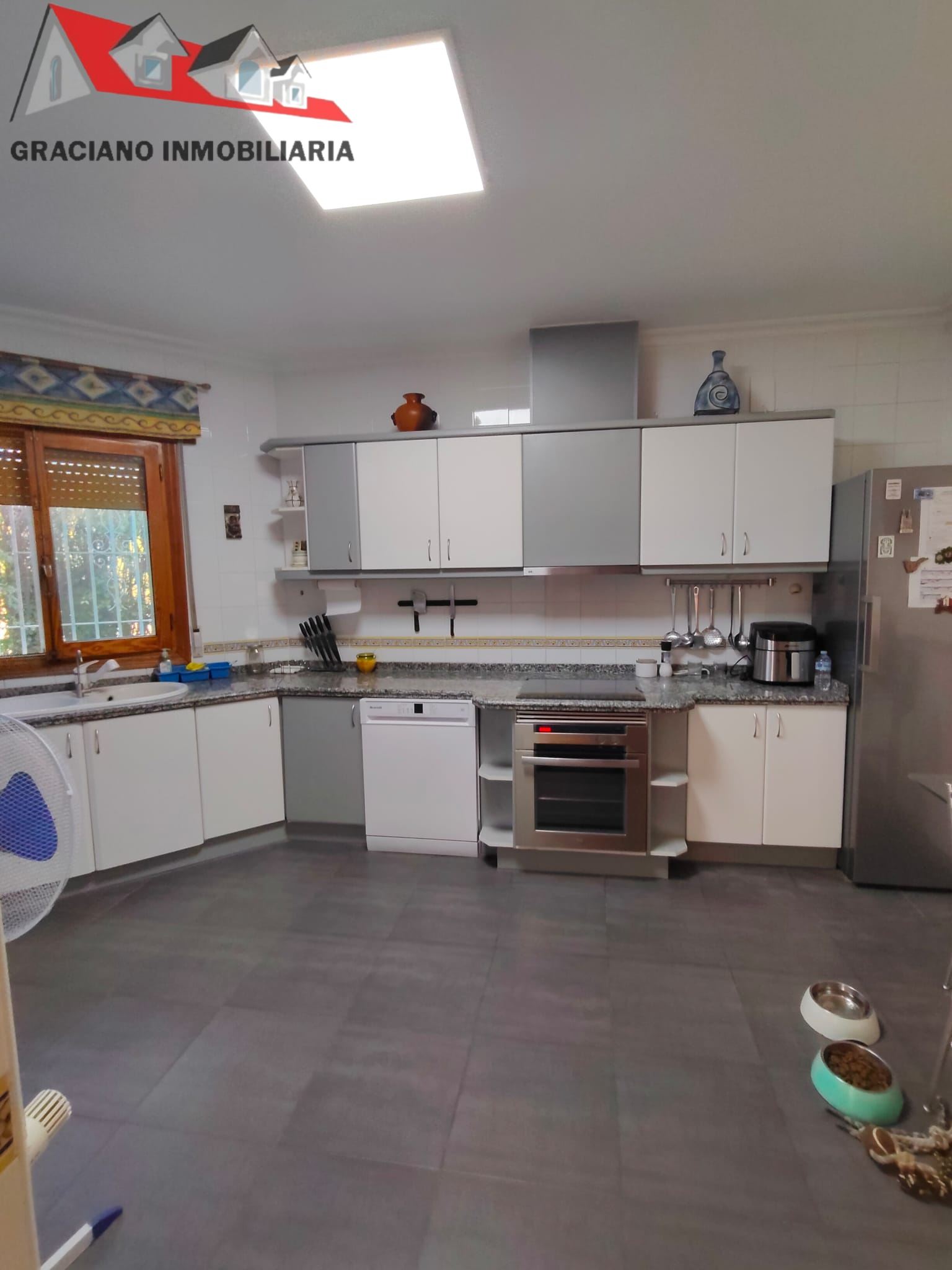 14 Se vende chalet en Carretera de Jaén