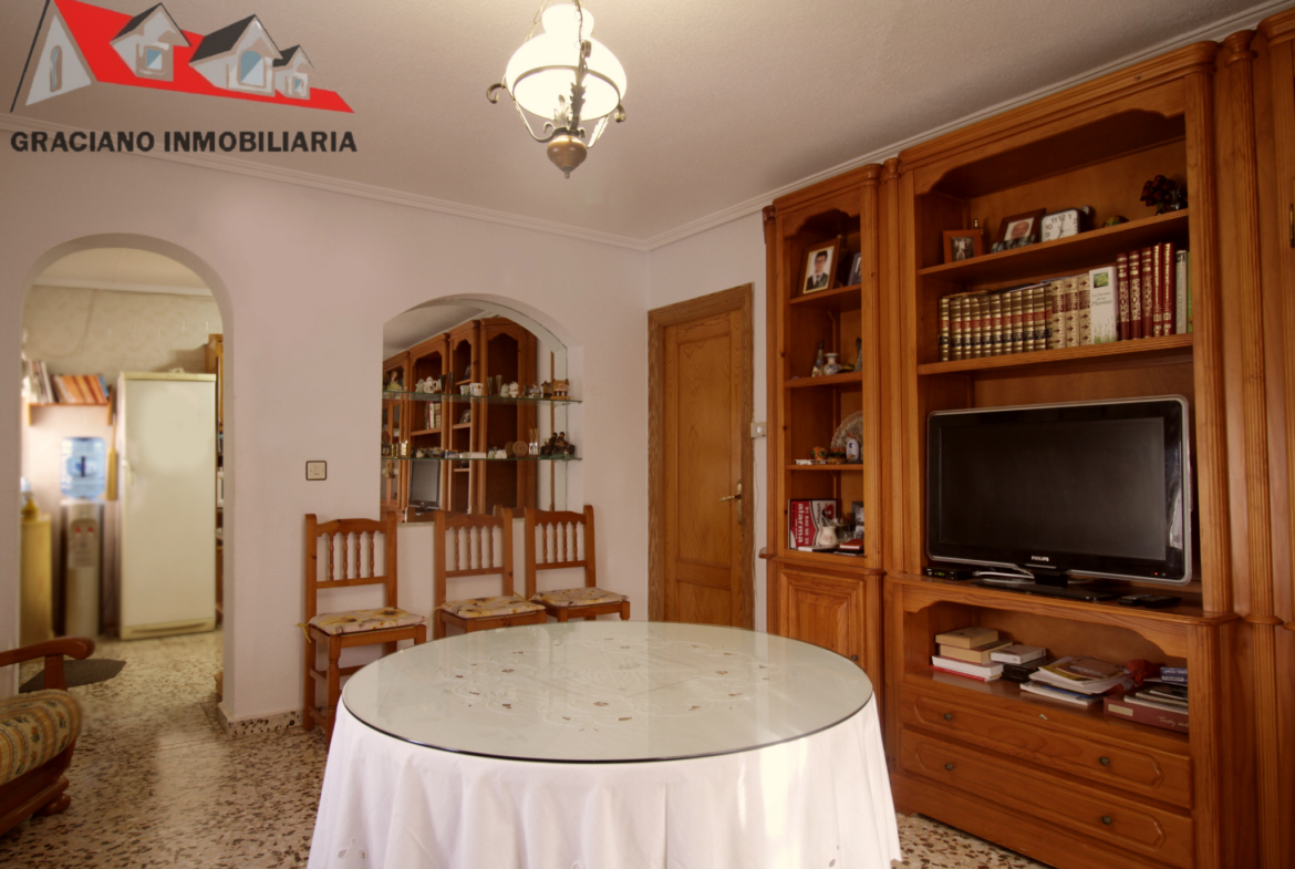 Se vende parcela en Urbanización las Viñas