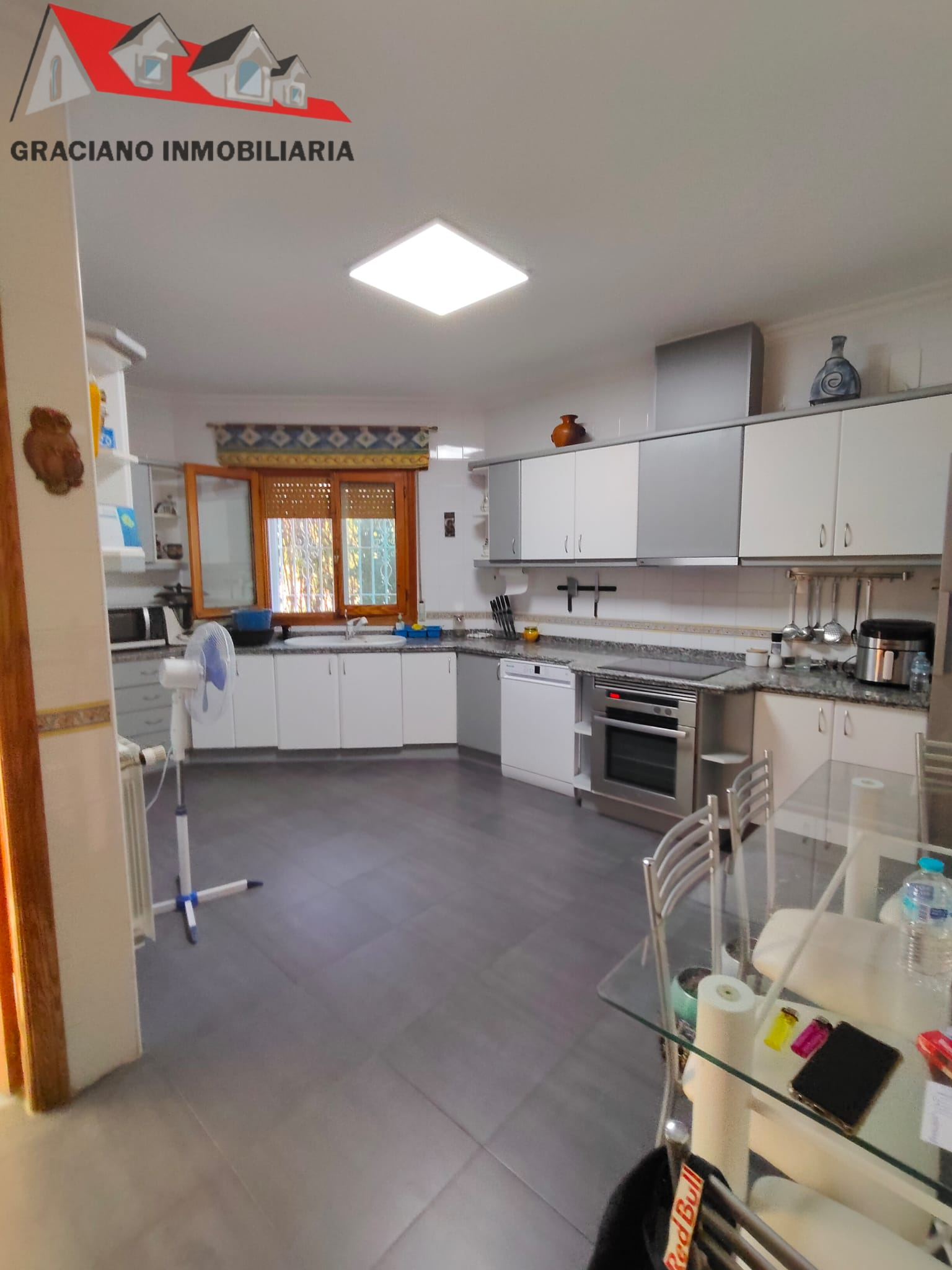 15 Se vende chalet en Carretera de Jaén