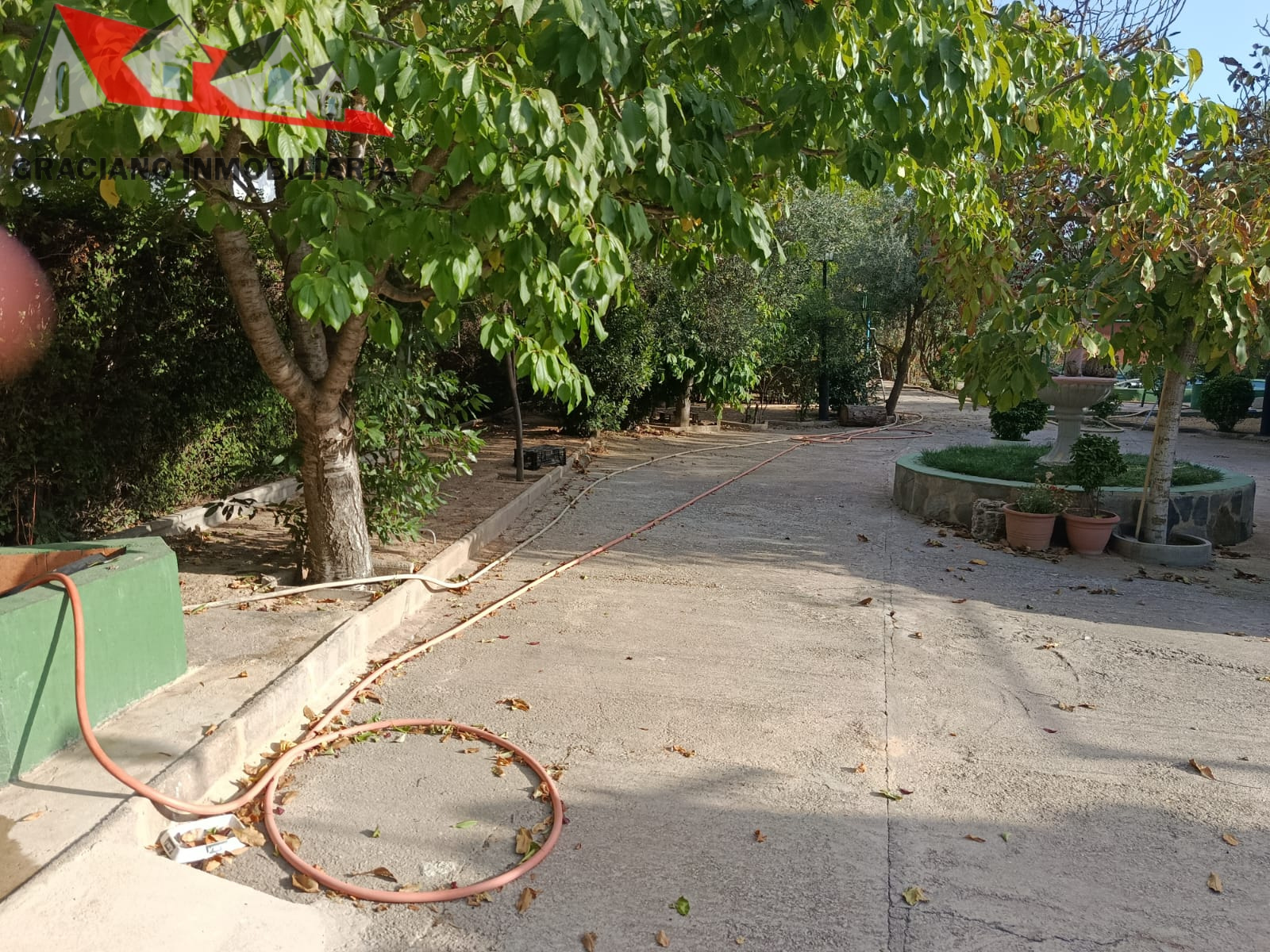 16 Se vende parcela en Carretera de Jaén