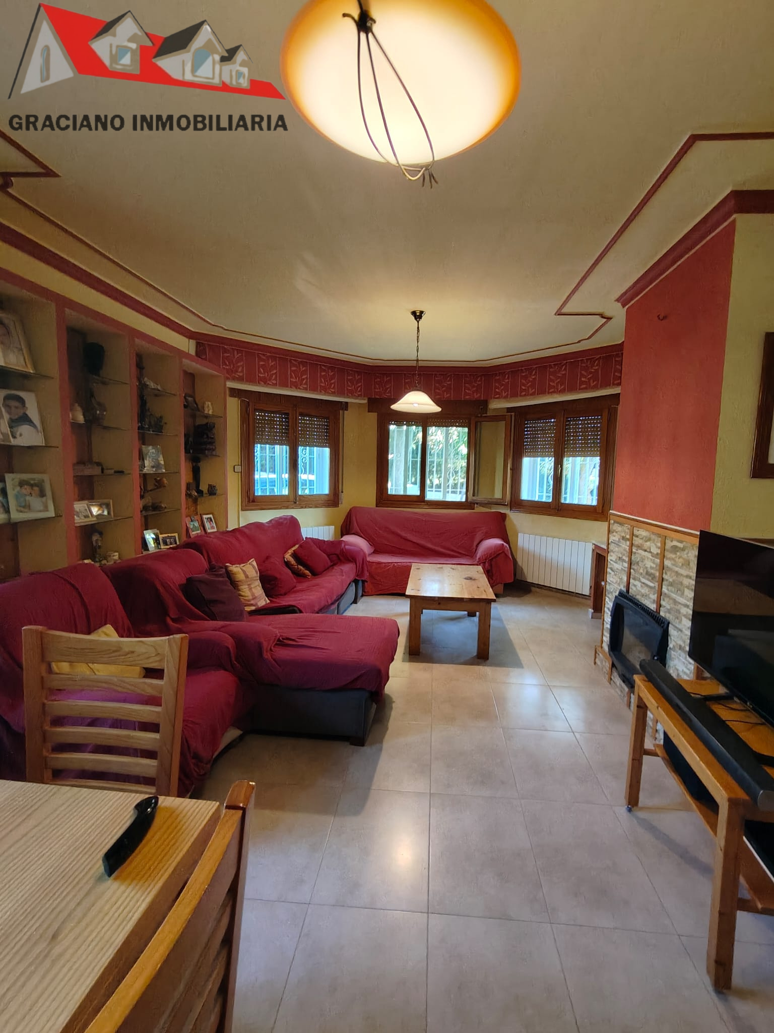 17 Se vende chalet en Carretera de Jaén