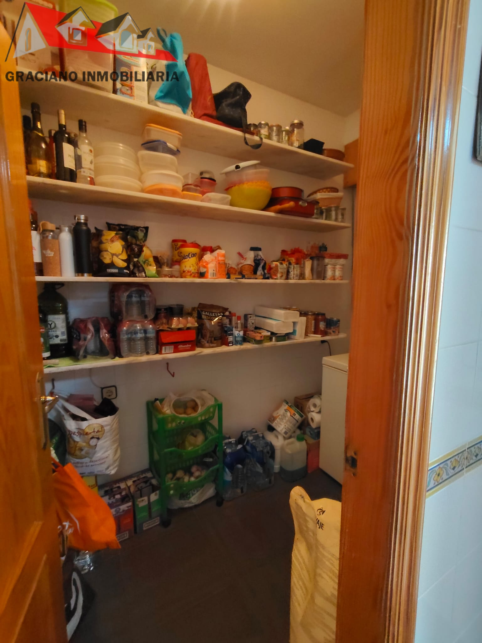 18 Se vende chalet en Carretera de Jaén