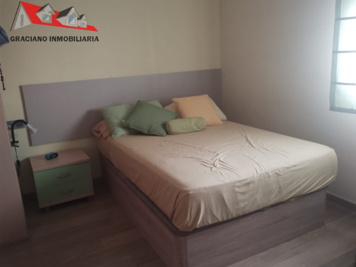 Se vende espectacular chalet adosado de 3 plantas a solo 10 minutos de Albacete
