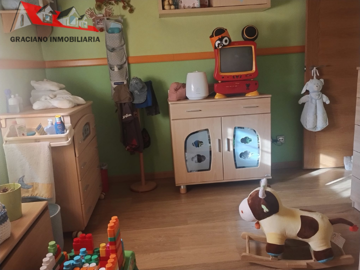 Se vende espectacular chalet adosado de 3 plantas a solo 10 minutos de Albacete