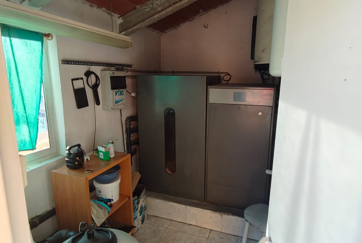 Se vende chalet en Carretera de Jaén