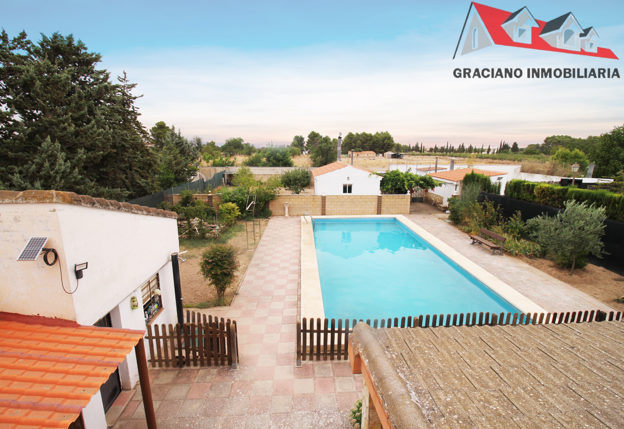 23 Se vende parcela en Urbanización las Viñas