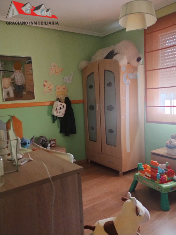 Se vende espectacular chalet adosado de 3 plantas a solo 10 minutos de Albacete