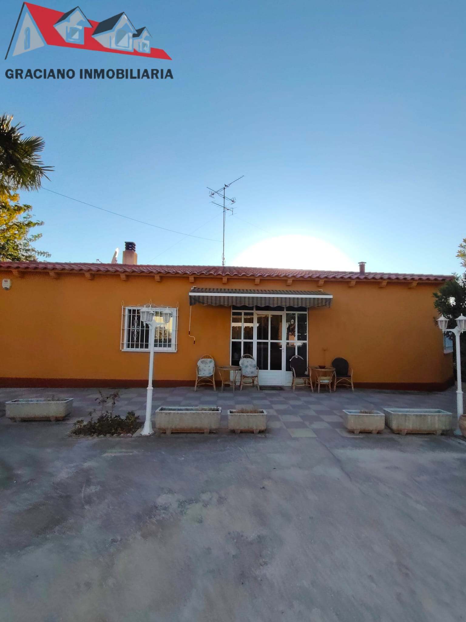 25 Se vende chalet en Carretera de Jaén