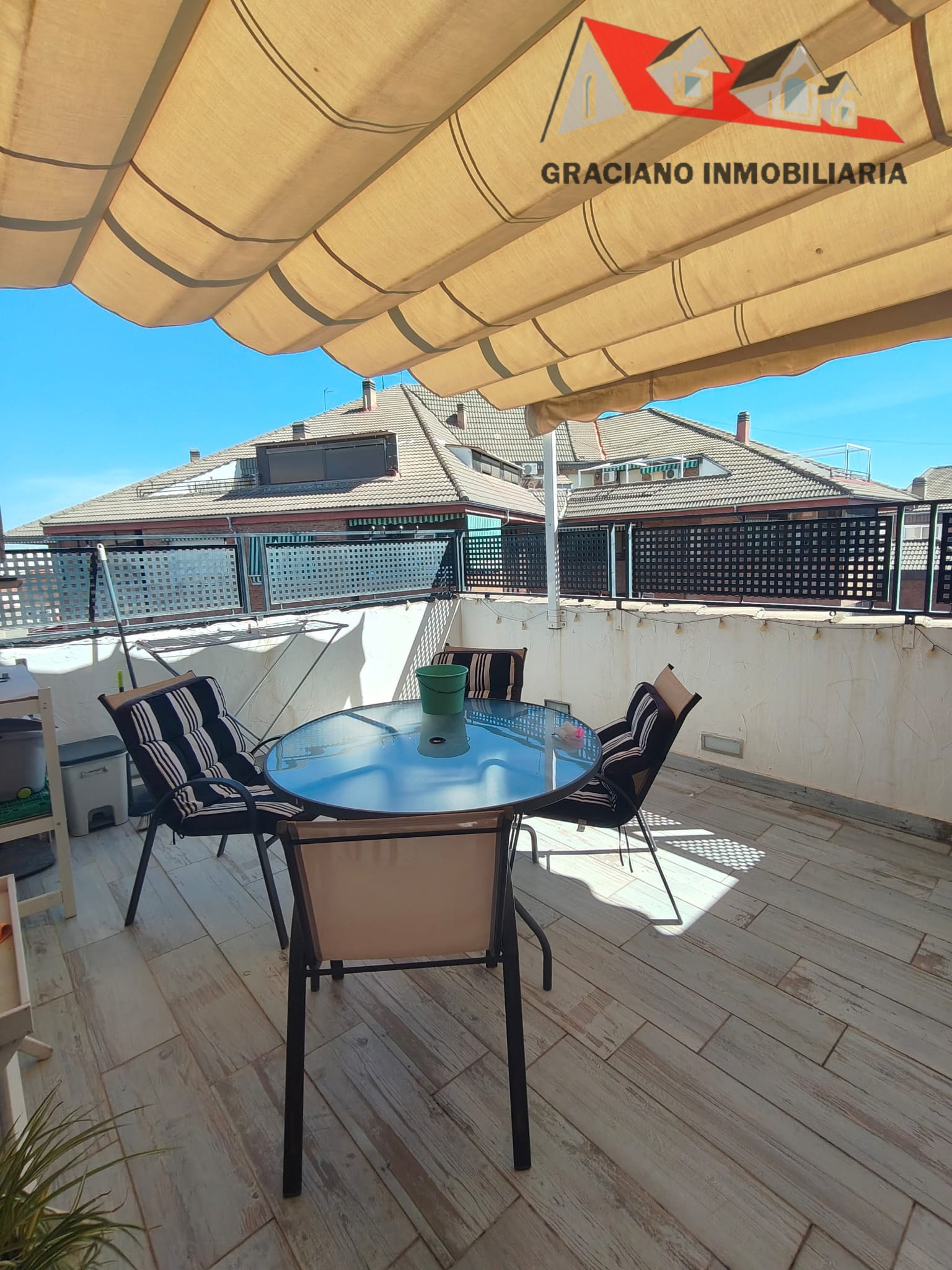 Se vende Ático zona Franciscanos