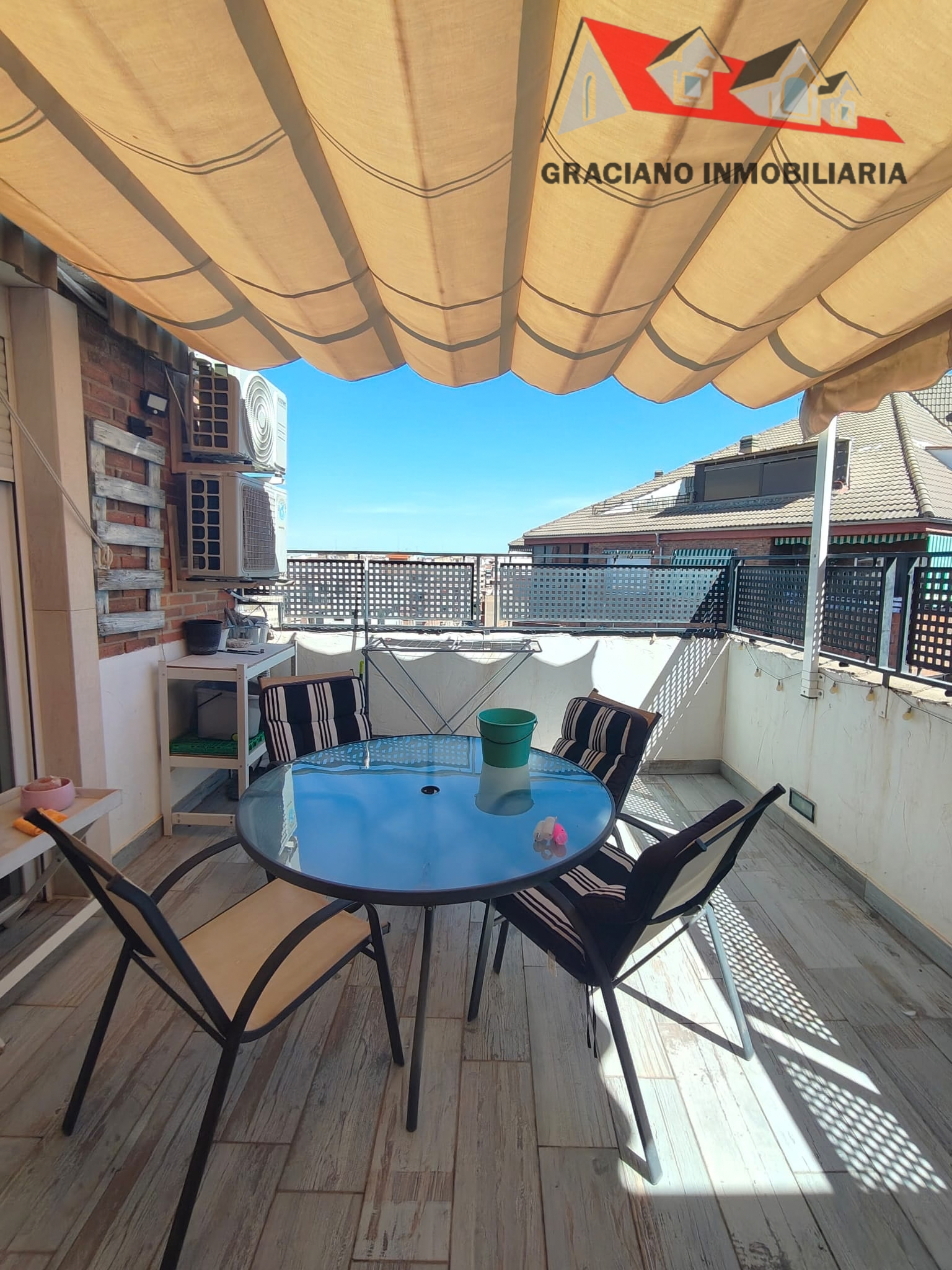Se vende Ático zona Franciscanos