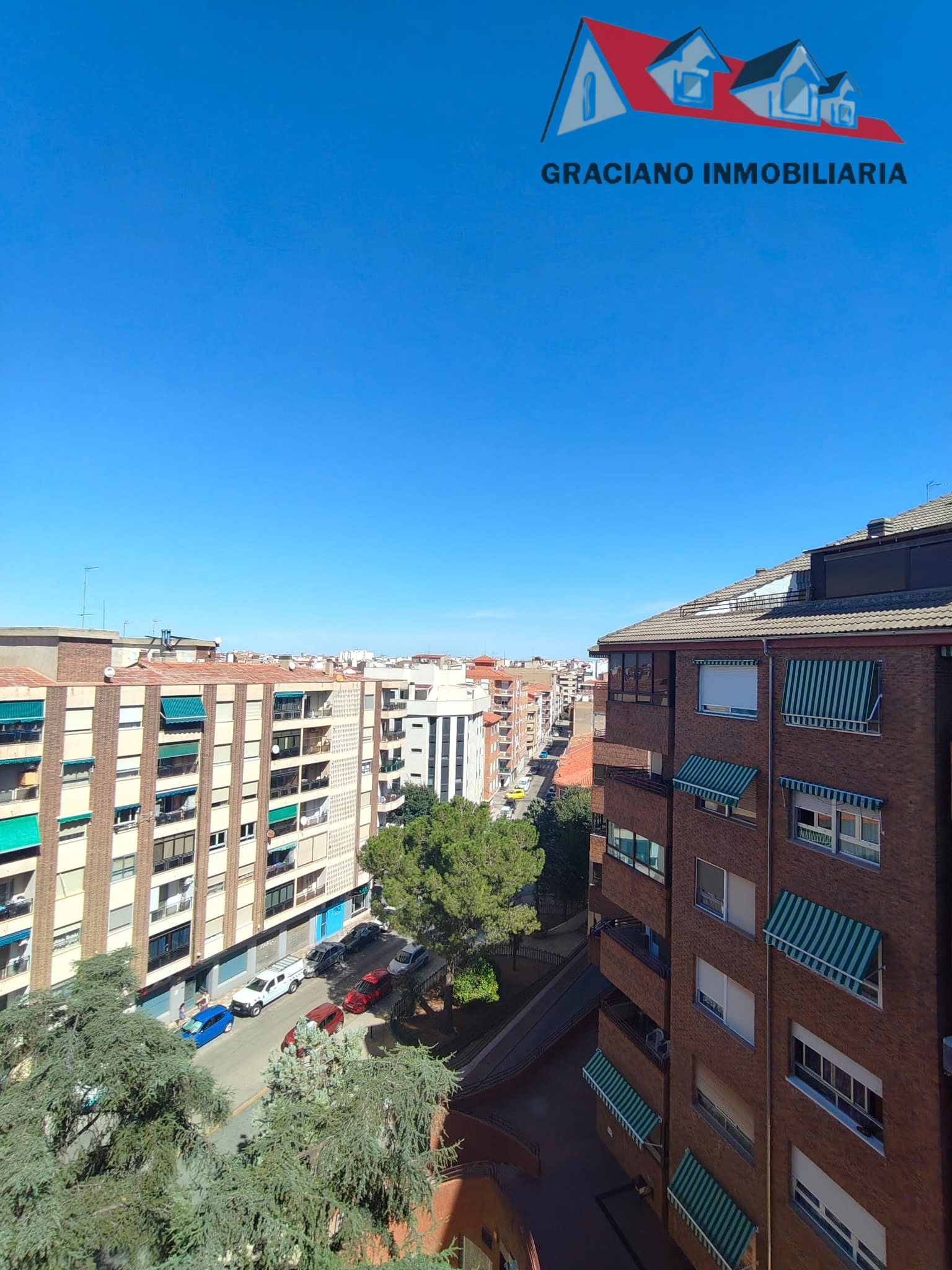 Se vende Ático zona Franciscanos